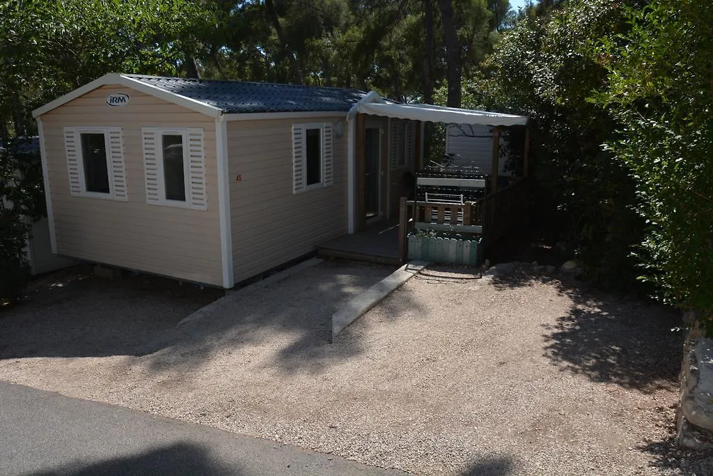 **** Campsite Camping De Ceyreste Villa La Ciotat France
