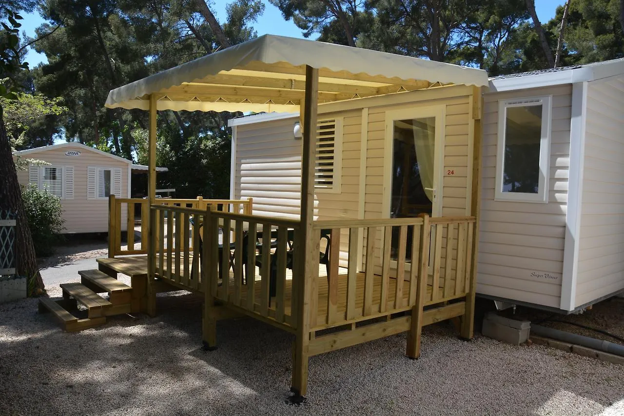 Campsite Camping De Ceyreste Villa La Ciotat